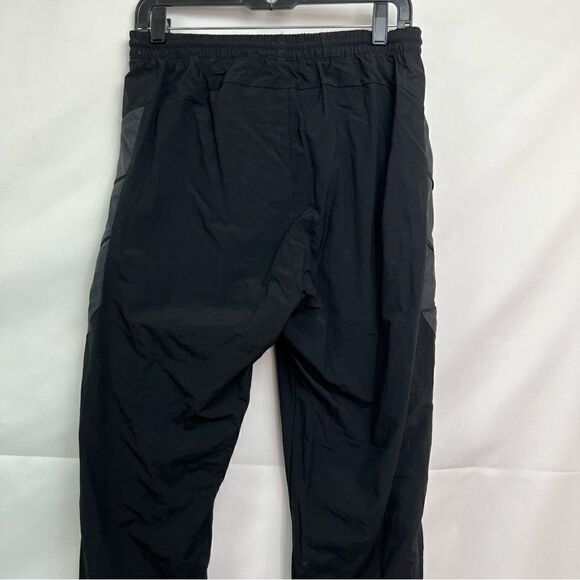 Adidas Black Performance lined Joggers - Picture 11 of 16